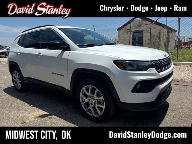 2024 Jeep Compass COMPASS LATITUDE LUX 4X4