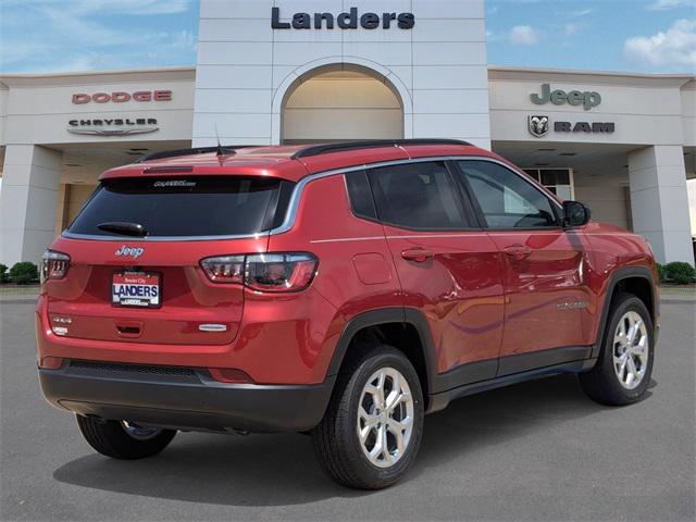 2024 Jeep Compass COMPASS LATITUDE 4X4