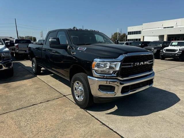 2024 RAM Ram 2500 RAM 2500 TRADESMAN CREW CAB 4X4 8 BOX