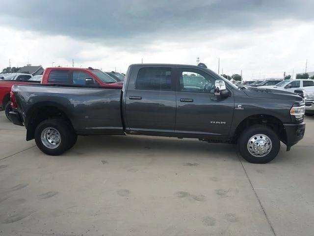 2024 RAM Ram 3500 RAM 3500 LARAMIE CREW CAB 4X4 8 BOX