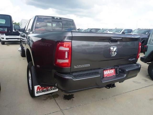 2024 RAM Ram 3500 RAM 3500 LARAMIE CREW CAB 4X4 8 BOX