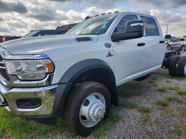 2024 RAM Ram 4500 Chassis Cab RAM 4500 SLT CHASSIS CREW CAB 4X4 60 CA