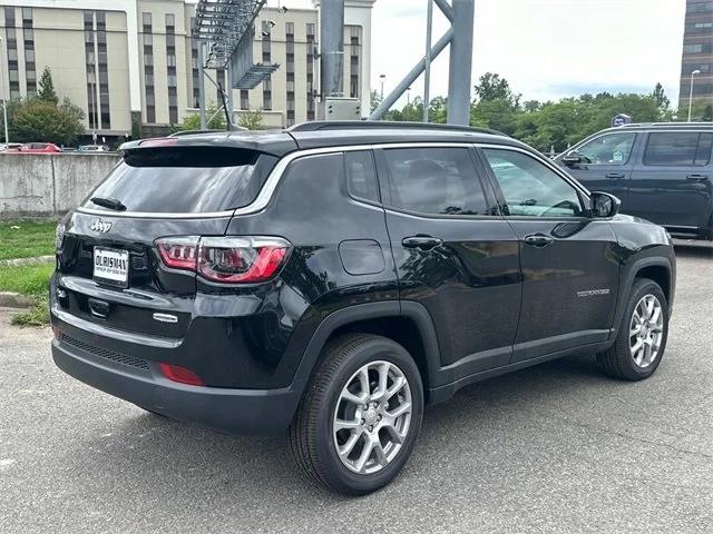 2024 Jeep Compass COMPASS LATITUDE LUX 4X4