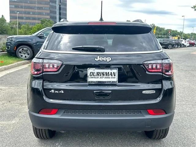 2024 Jeep Compass COMPASS LATITUDE LUX 4X4