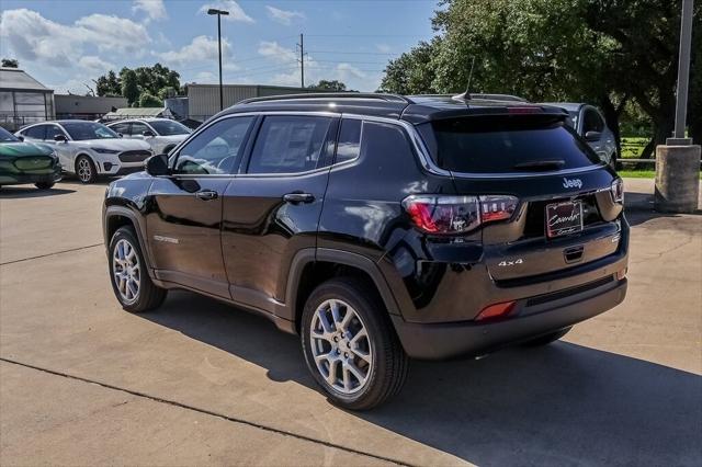 2024 Jeep Compass COMPASS LATITUDE LUX 4X4