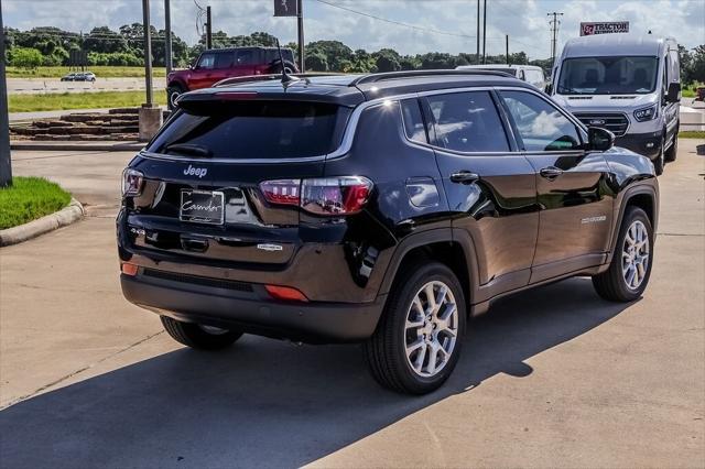 2024 Jeep Compass COMPASS LATITUDE LUX 4X4