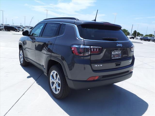 2024 Jeep Compass COMPASS LATITUDE 4X4