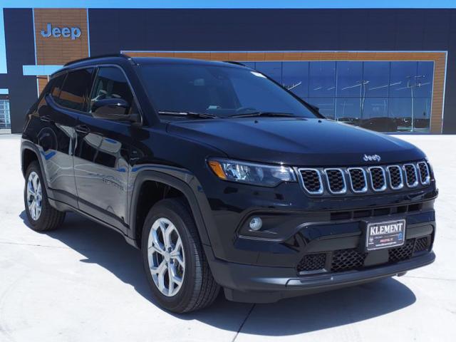 2024 Jeep Compass COMPASS LATITUDE 4X4