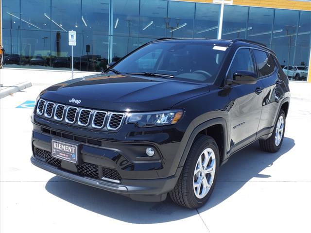 2024 Jeep Compass COMPASS LATITUDE 4X4