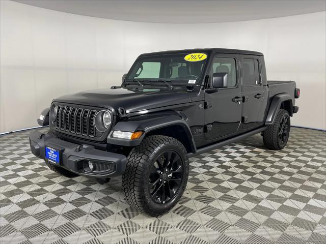 2024 Jeep Gladiator GLADIATOR NIGHTHAWK 4X4