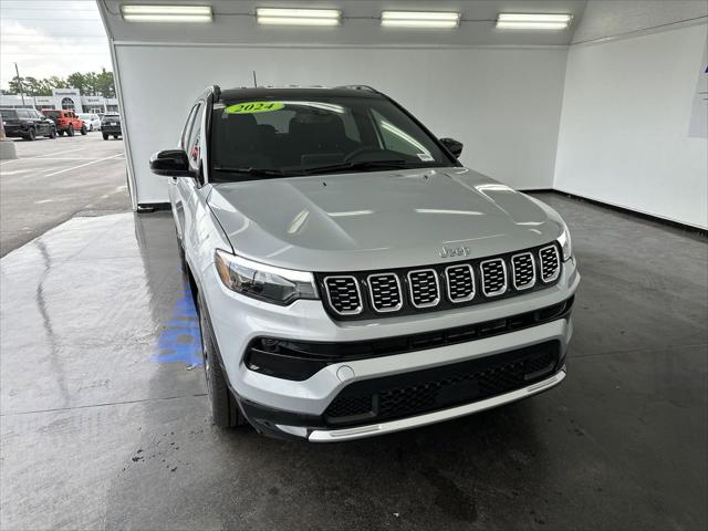 2024 Jeep Compass COMPASS LIMITED 4X4