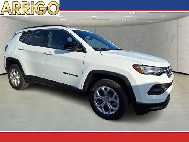 2024 Jeep Compass COMPASS LATITUDE 4X4