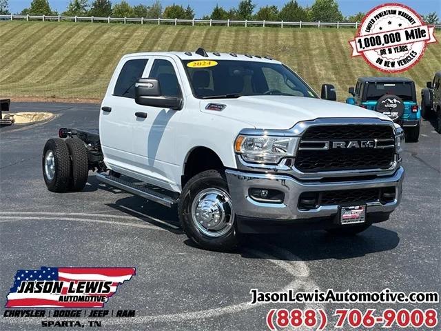 2024 RAM Ram 3500 Chassis Cab RAM 3500 TRADESMAN CREW CAB CHASSIS 4X4 60 CA