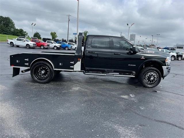 2024 RAM Ram 3500 Chassis Cab RAM 3500 LARAMIE CREW CAB CHASSIS 4X4 60 CA