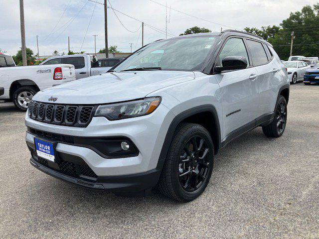 2024 Jeep Compass COMPASS LATITUDE 4X4