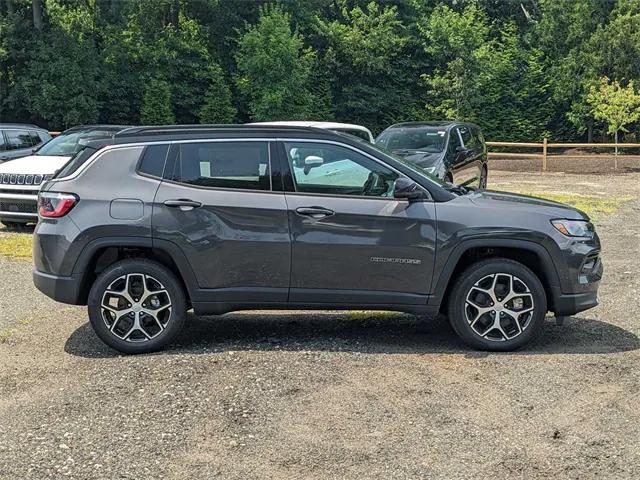 2024 Jeep Compass COMPASS LIMITED 4X4