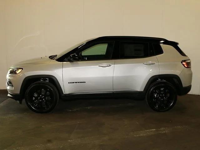 2024 Jeep Compass COMPASS LATITUDE 4X4