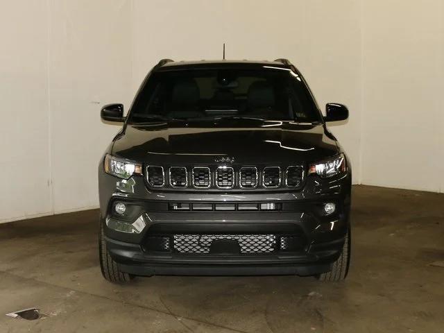 2024 Jeep Compass COMPASS LATITUDE 4X4