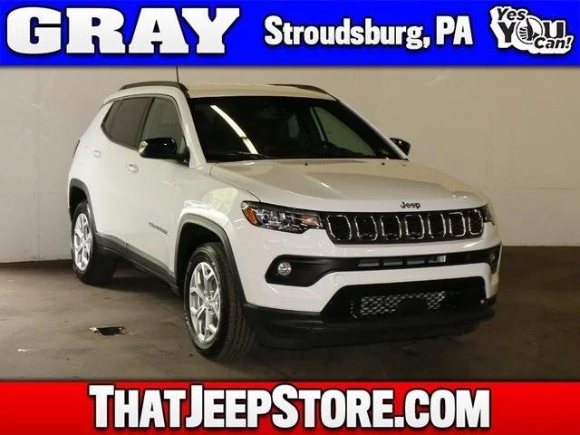 2024 Jeep Compass COMPASS LATITUDE 4X4