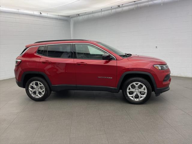 2024 Jeep Compass COMPASS LATITUDE 4X4