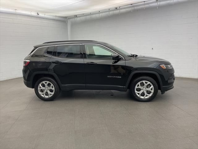 2024 Jeep Compass COMPASS LATITUDE 4X4