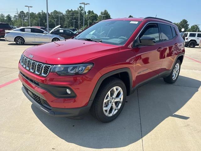 2024 Jeep Compass COMPASS LATITUDE 4X4