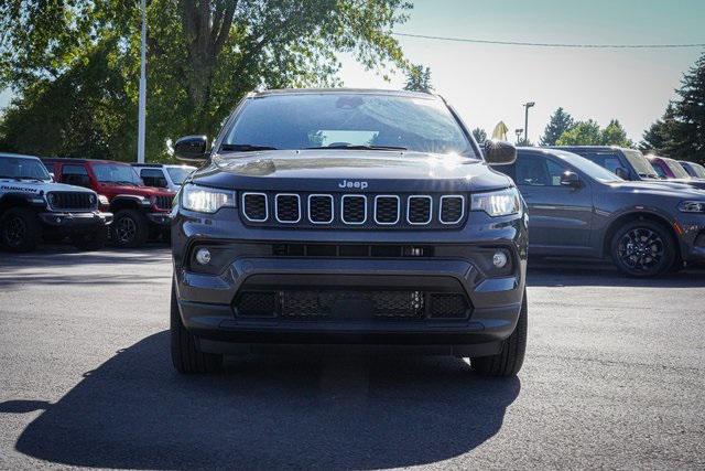 2024 Jeep Compass COMPASS LATITUDE LUX 4X4