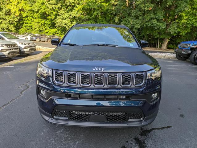 2024 Jeep Compass COMPASS LATITUDE LUX 4X4