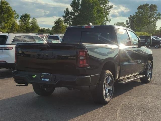 2025 RAM Ram 1500 RAM 1500 TRADESMAN CREW CAB 4X4 57 BOX