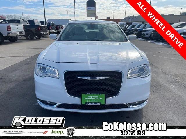 2016 Chrysler 300 Limited
