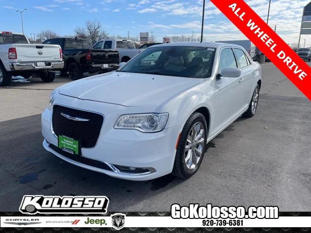 2016 Chrysler 300 Limited