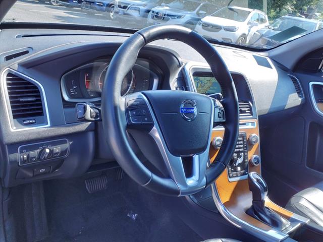 2017 Volvo XC60 T5 Inscription