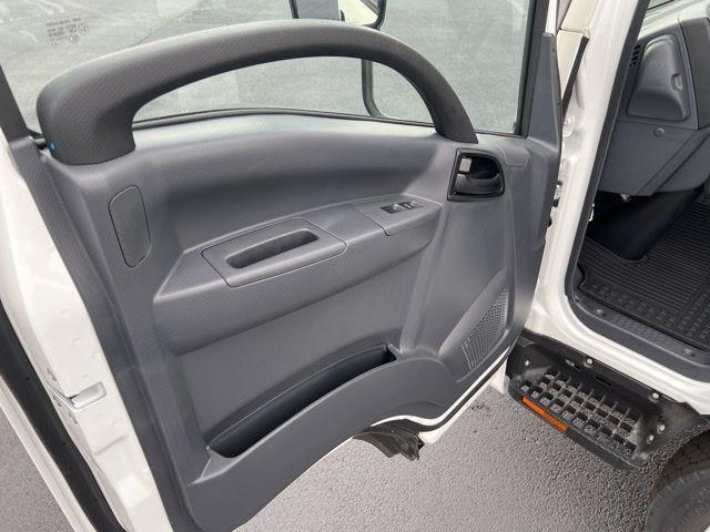 2024 Chevrolet 5500 Base
