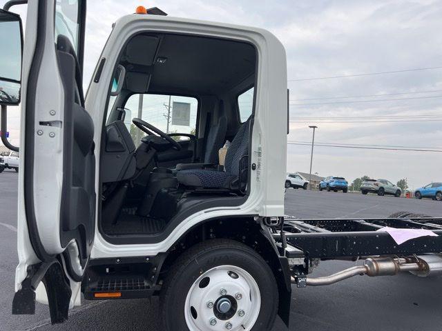 2024 Chevrolet 5500 Base