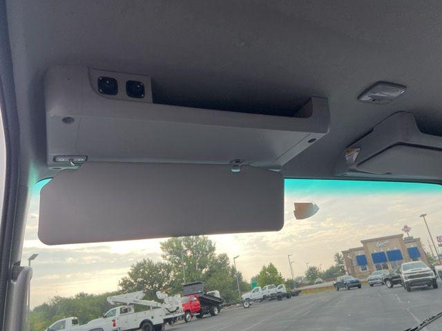 2024 Chevrolet 5500 Base