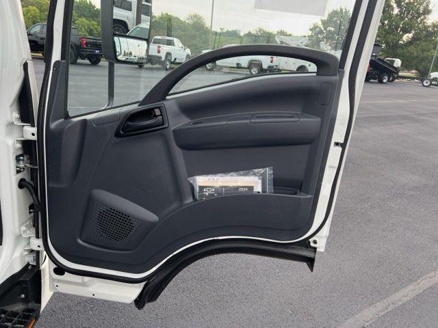2024 Chevrolet 5500 Base