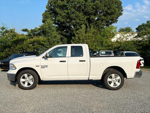 2024 RAM Ram 1500 Classic RAM 1500 CLASSIC TRADESMAN QUAD CAB 4X4 64 BOX