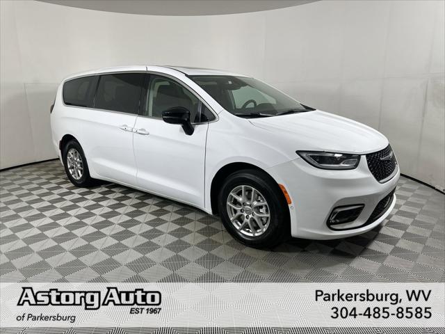 2024 Chrysler Pacifica PACIFICA TOURING L