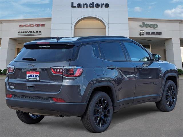 2024 Jeep Compass COMPASS LATITUDE 4X4