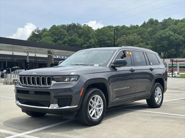 2023 Jeep Grand Cherokee L Laredo 4x2