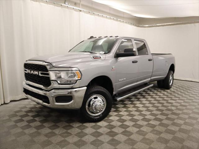 2020 RAM 3500 Tradesman Crew Cab 4x4 8 Box