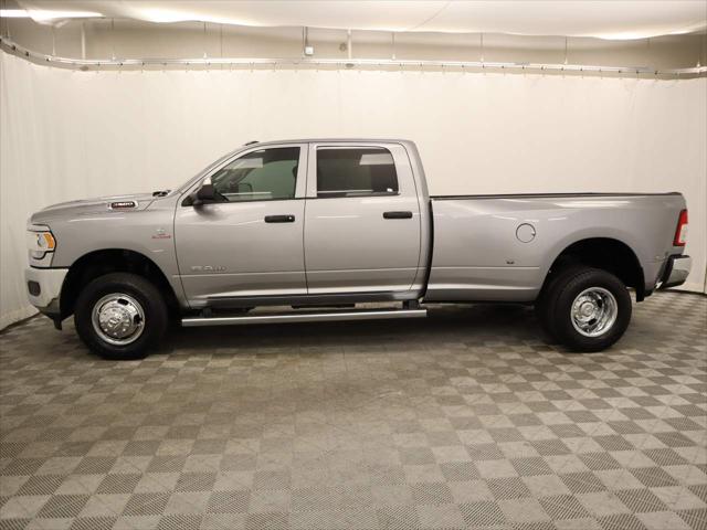 2020 RAM 3500 Tradesman Crew Cab 4x4 8 Box