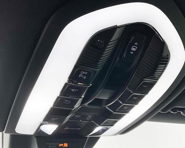 2024 Porsche Macan AWD
