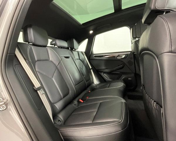 2024 Porsche Macan AWD