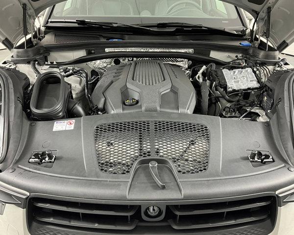 2024 Porsche Macan AWD