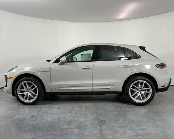 2024 Porsche Macan AWD
