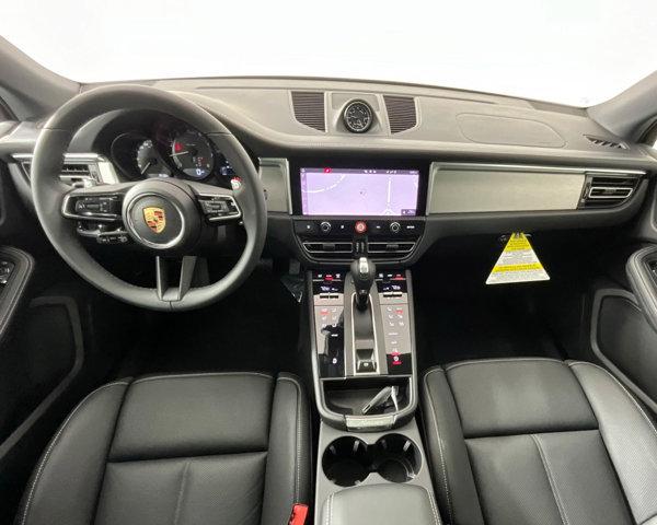 2024 Porsche Macan AWD