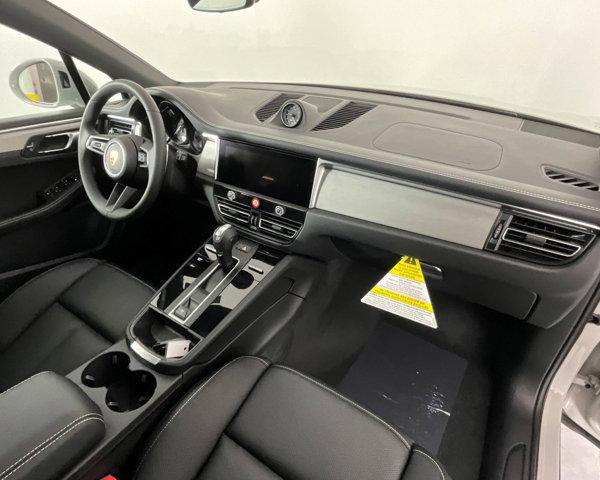 2024 Porsche Macan AWD