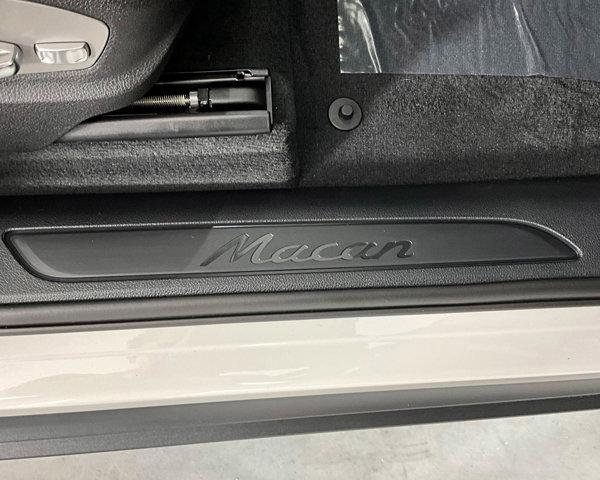 2024 Porsche Macan AWD