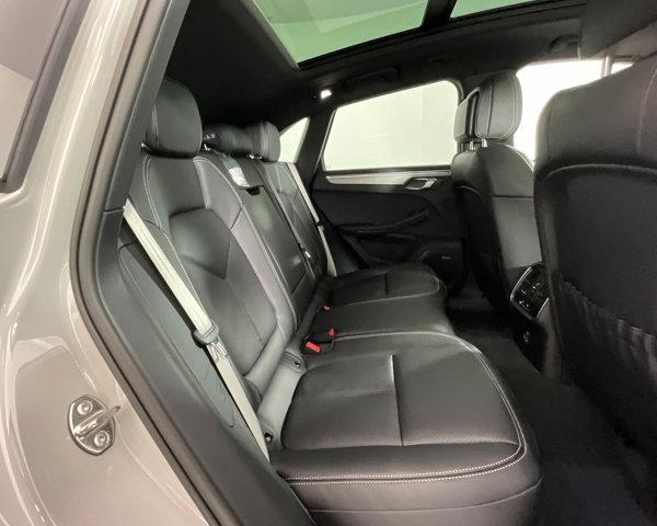 2024 Porsche Macan AWD